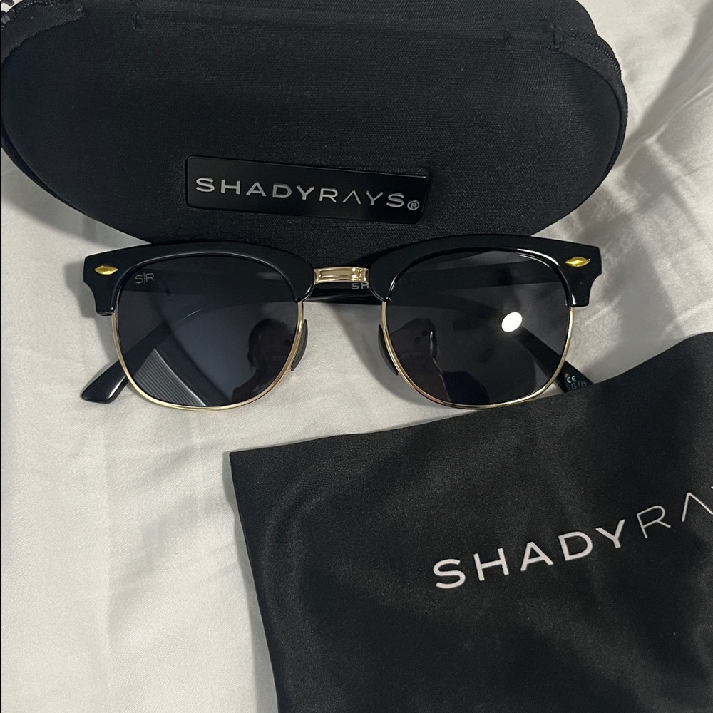 Shady Rays Black Sunglasses with Case